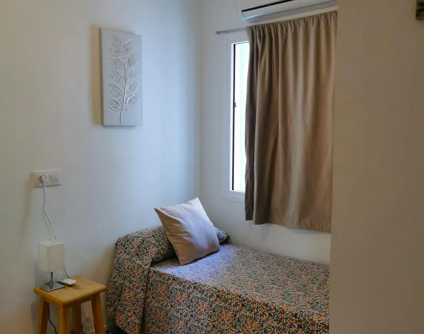Homestay Roberta'S Guest House Seville